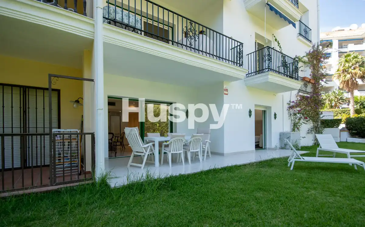 Terrasse von Wohnung zur Miete in Nueva Andalucía