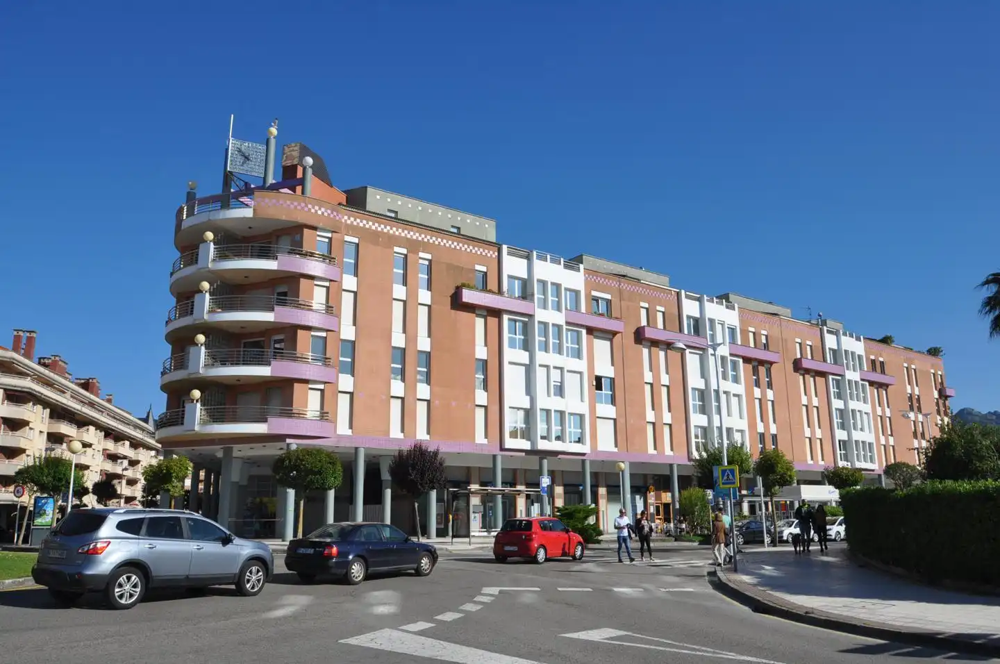 Vista exterior de Ático en venta en Castro-Urdiales con Calefacción, Parquet y Terraza