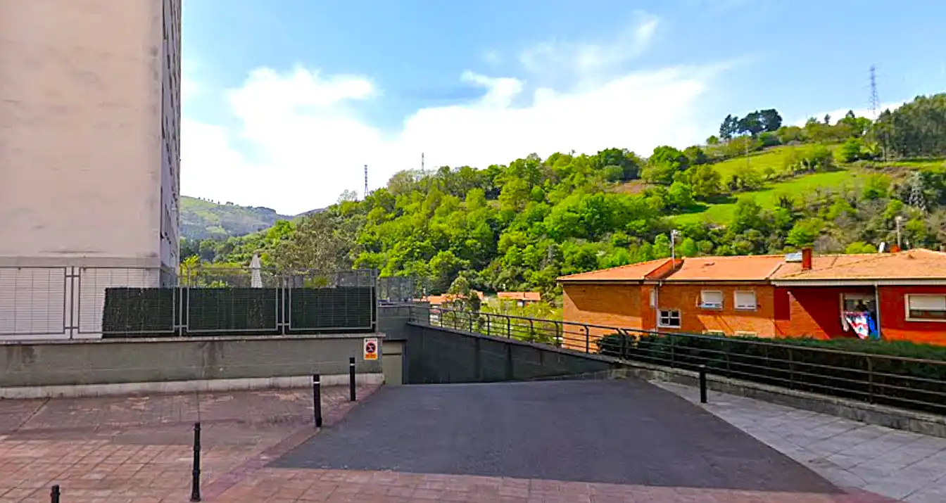 Vista exterior de Garaje en venta en Barakaldo 