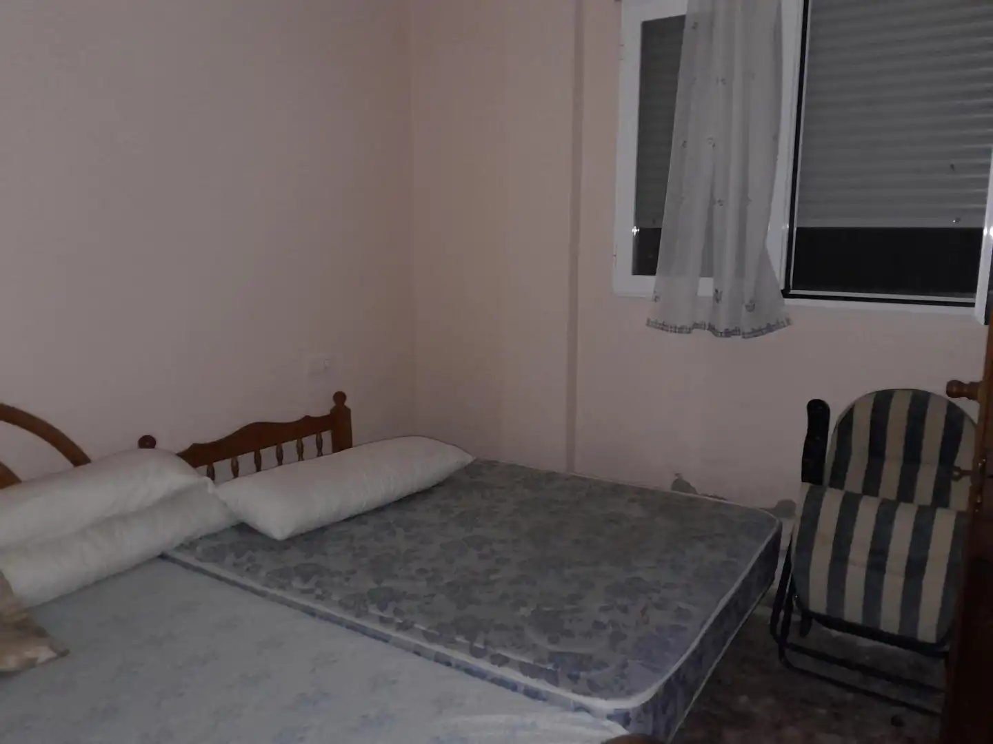 Dormitori de Casa o xalet en venda en Yecla amb Calefacció, Jardí privat i Moblat