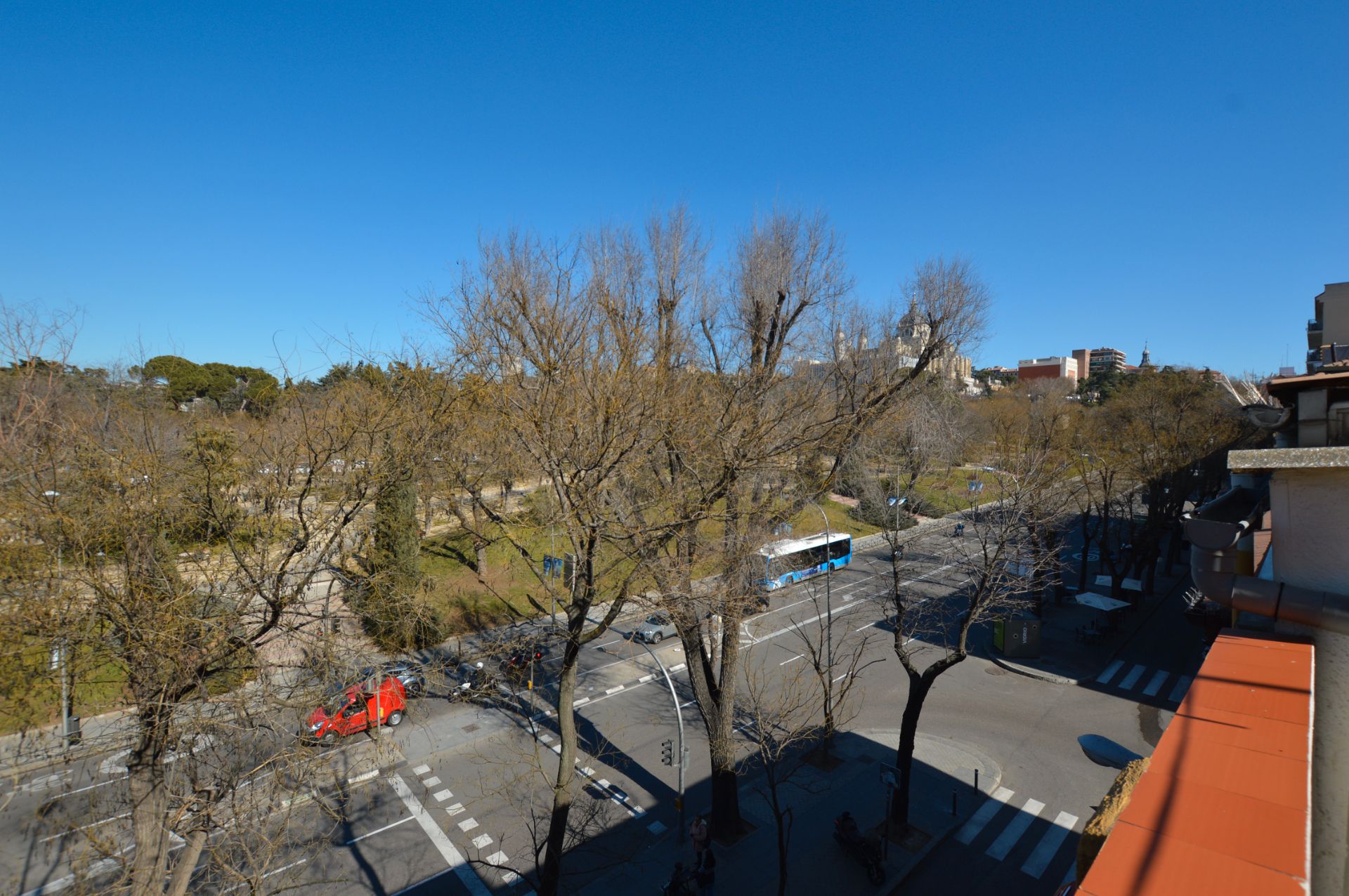 Exterior view of Attic for sale in  Madrid Capital  with Air Conditioner, Heating and Terrace