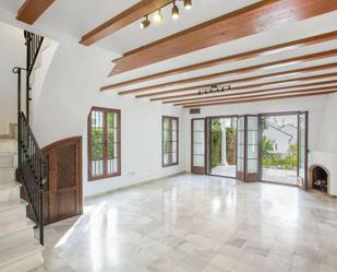 Casa adosada de lloguer en Marbella amb Aire condicionat, Terrassa i Piscina