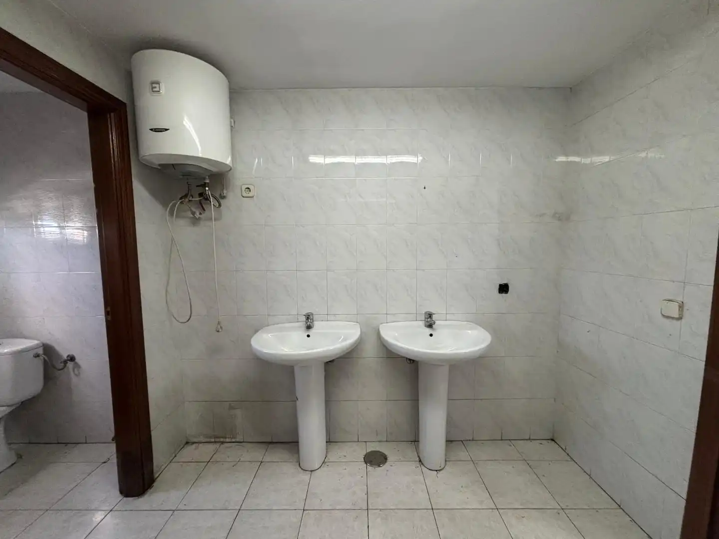 Baño de Nave industrial de alquiler en Leganés