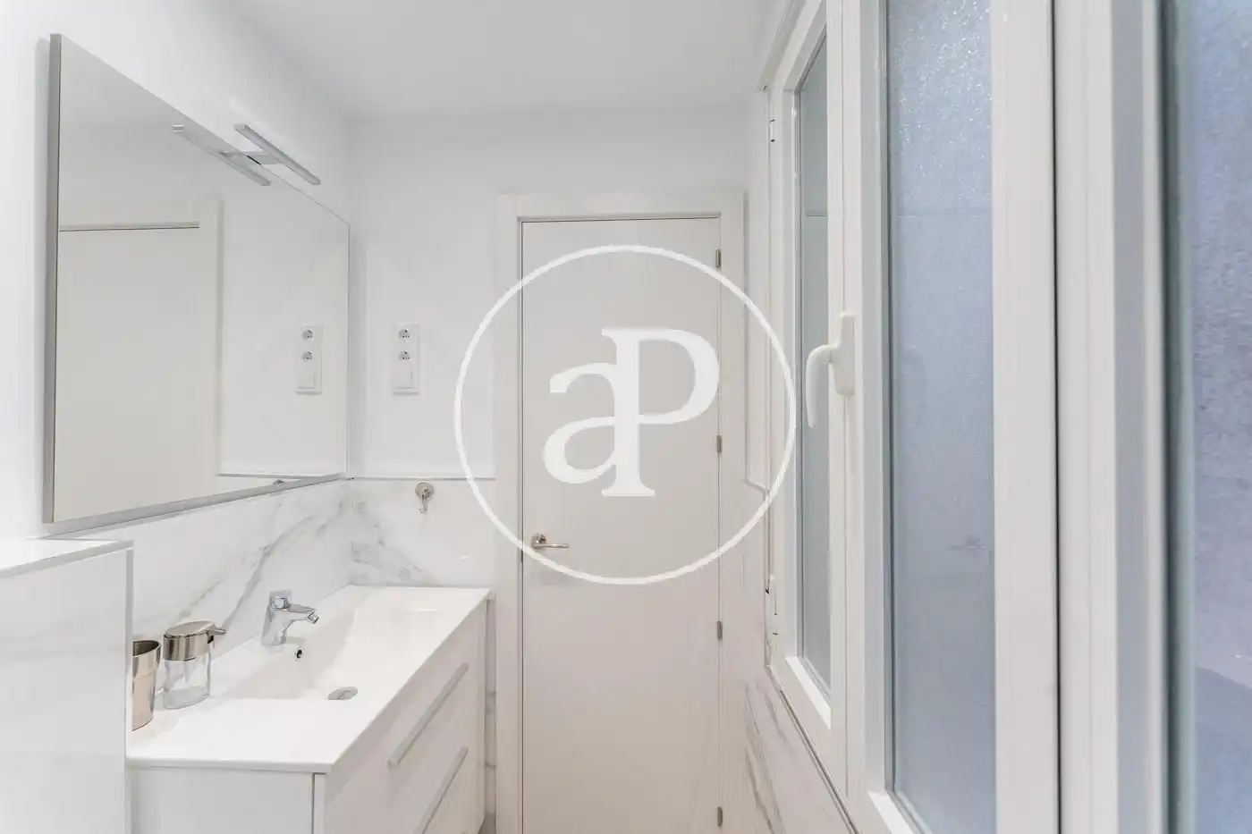 Baño de Piso en venta en Madrid con Aire acondicionado, Calefacción y Amueblado