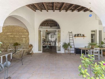 Rez-de-chaussée avec balcon à vendre à Centro