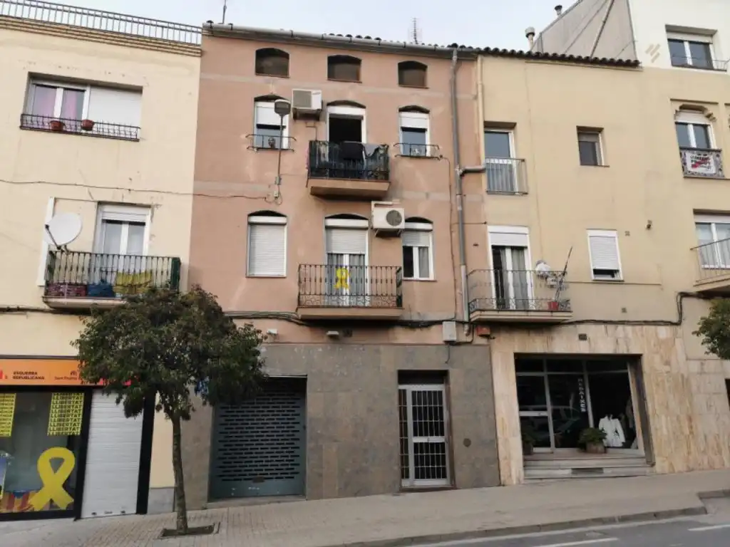 Local commercial à vendre à VIC