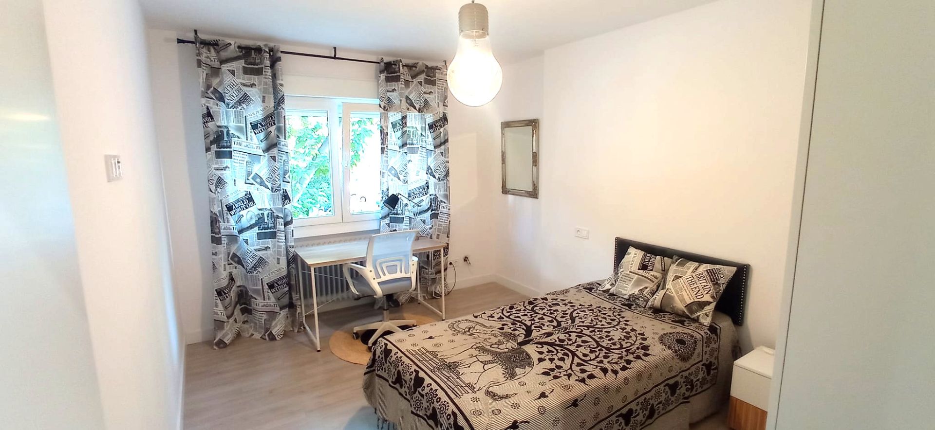 Bedroom of Flat to share in Alcalá de Henares  with Air Conditioner, Heating and Terrace