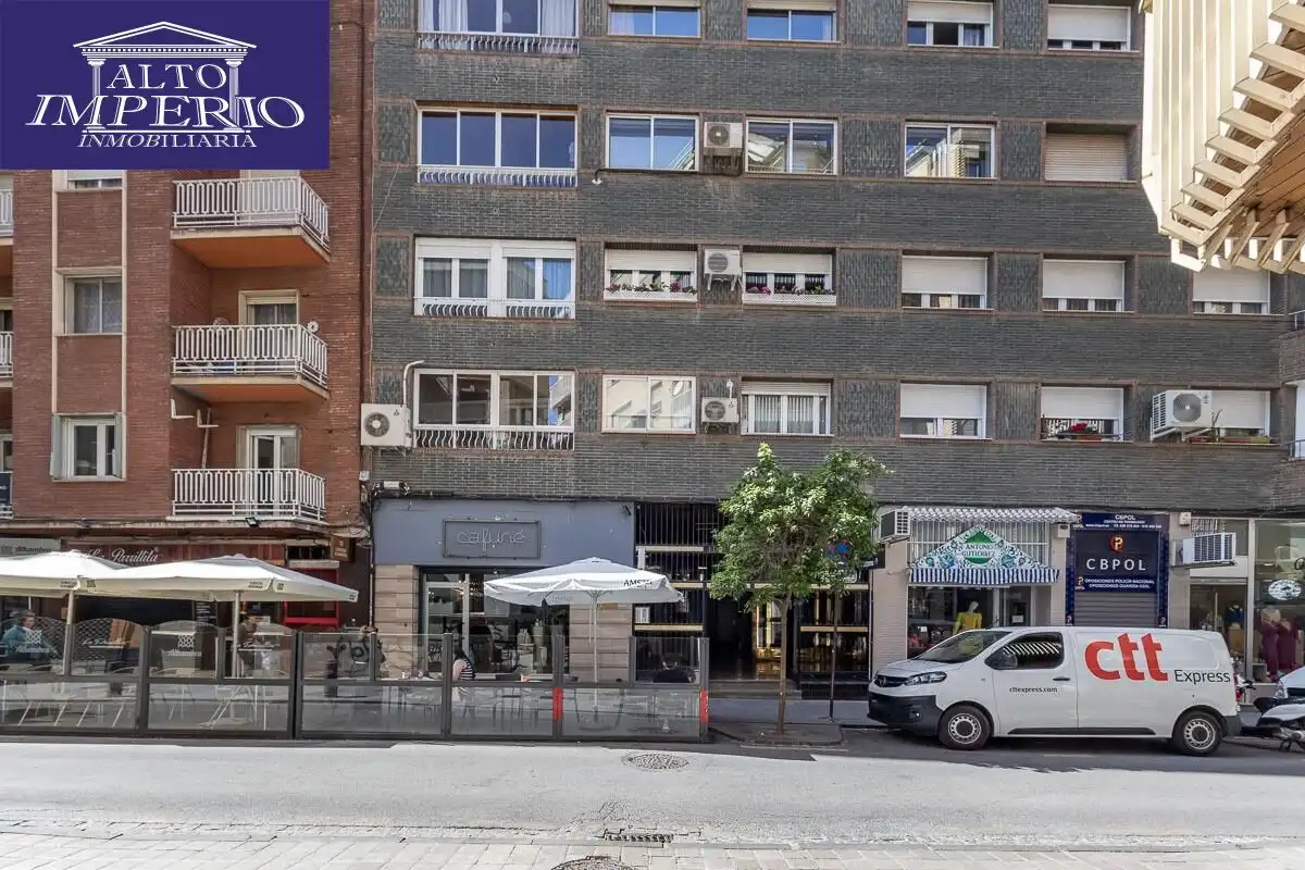Dúplex amb terrassa en venda a Ronda, imagen 7