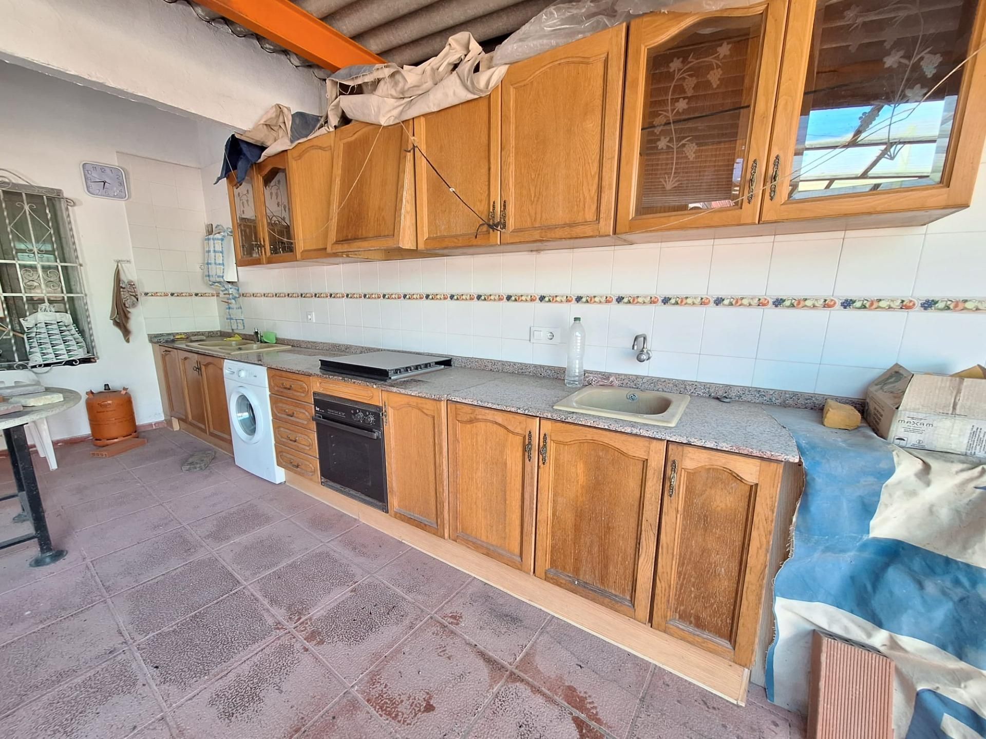 Kitchen of Houses for sale in Requena  with Terrace