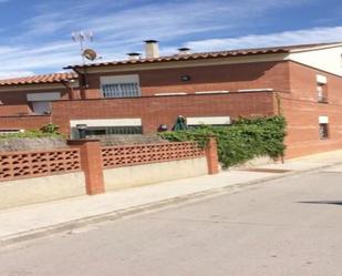 Vista exterior de Casa adosada en venda en Sant Llorenç d'Hortons