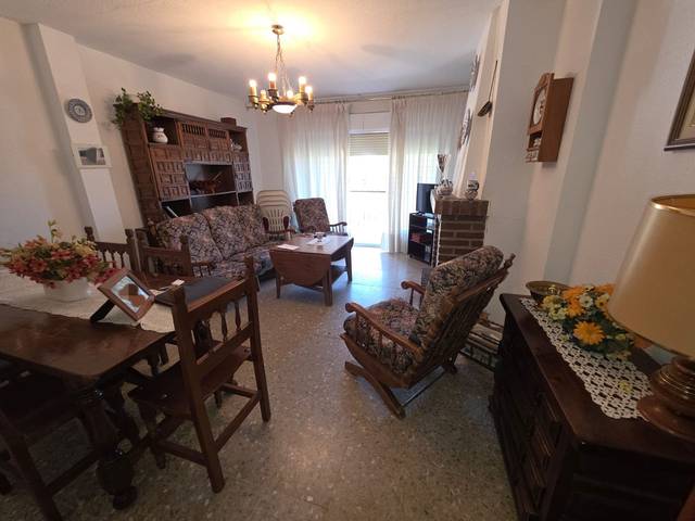 Piso en Venta en Navamorcuende