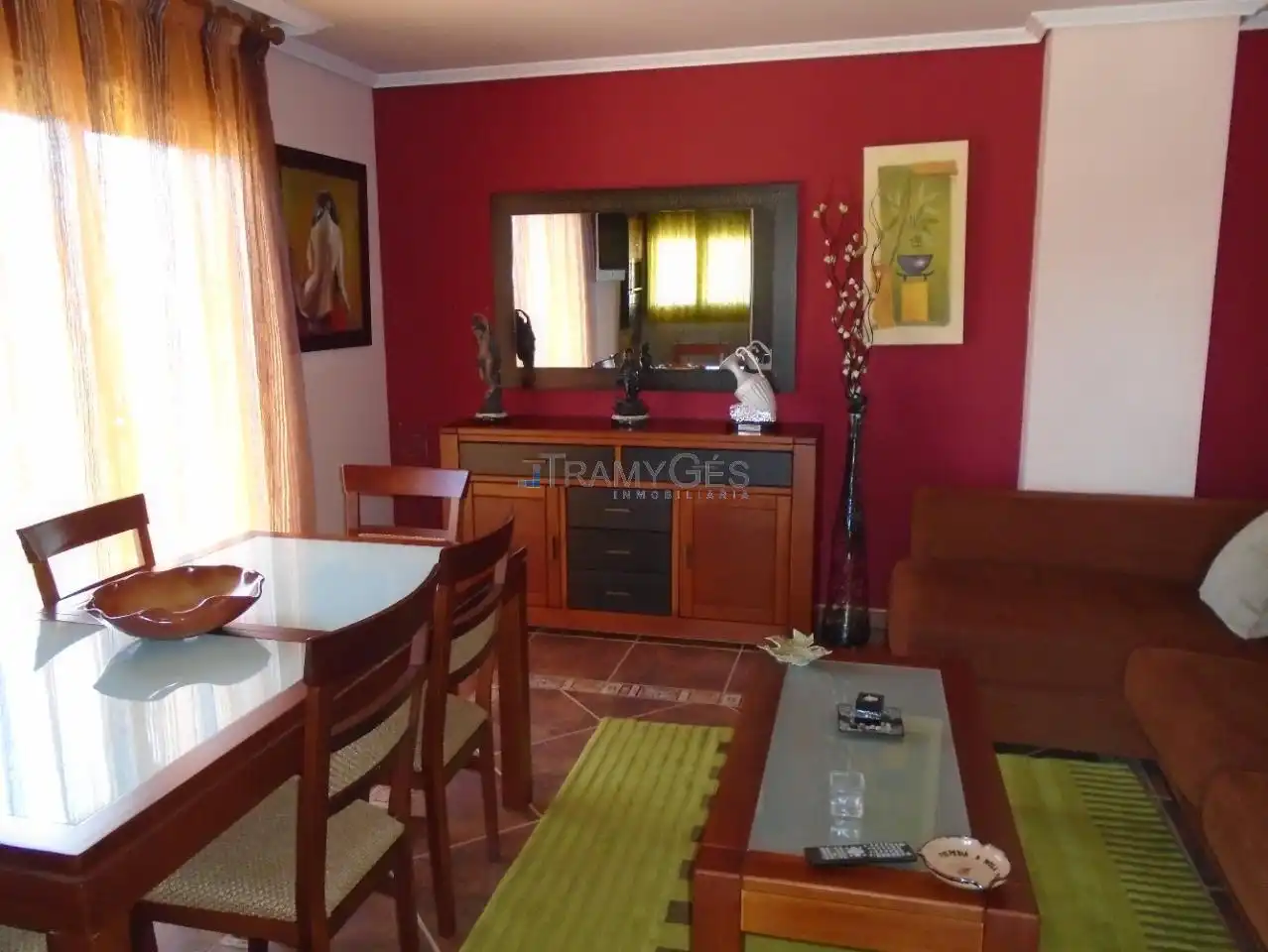Sala d'estar de Casa o xalet en venda en A Guarda   amb Calefacció, Jardí privat i Parquet