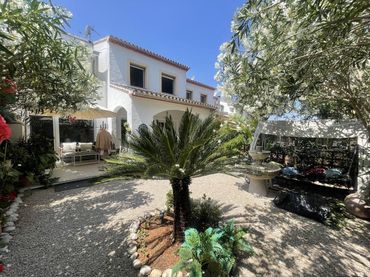 Adosado con piscina en venta en Pedreguer