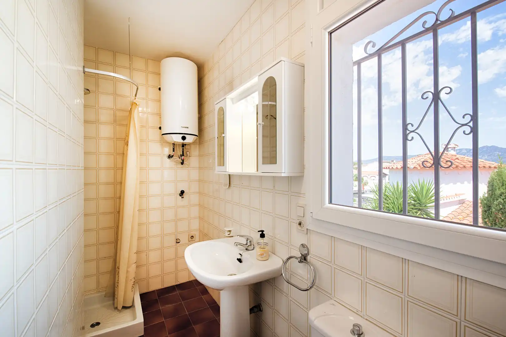 Bathroom of Houses for sale in Empuriabrava  with Air Conditioner and Private garden