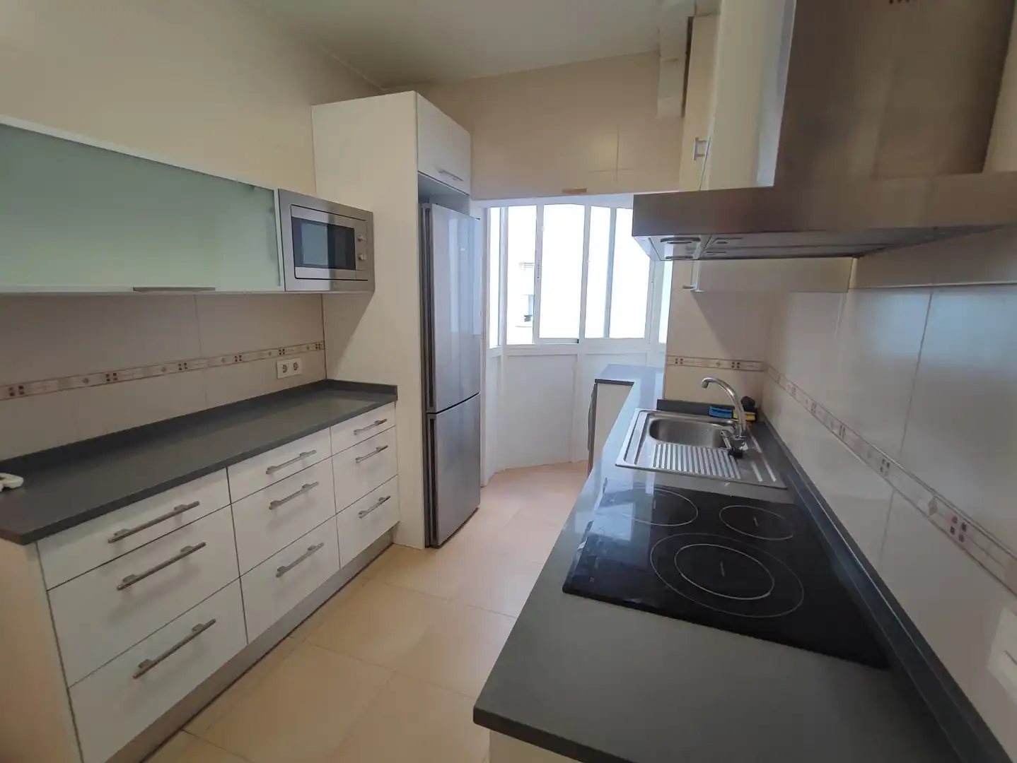 Cocina de Piso de alquiler en Madrid con Aire acondicionado, Calefacción y Terraza