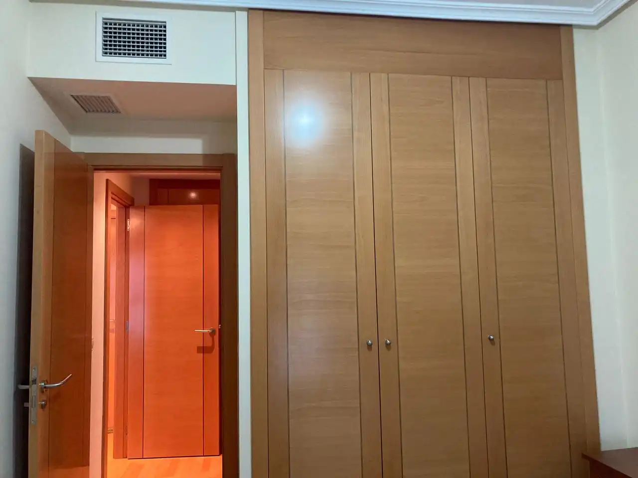Flat for rent in Coslada  with Air Conditioner, Furnished and Community pool
