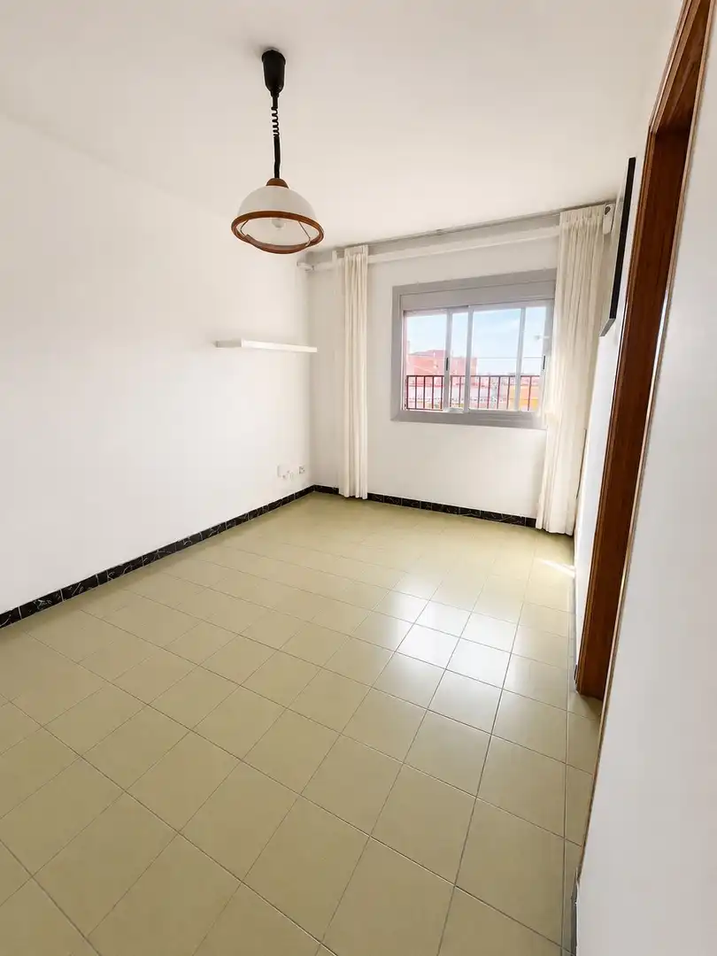 Dormitori de Pis en venda en Sant Feliu de Llobregat