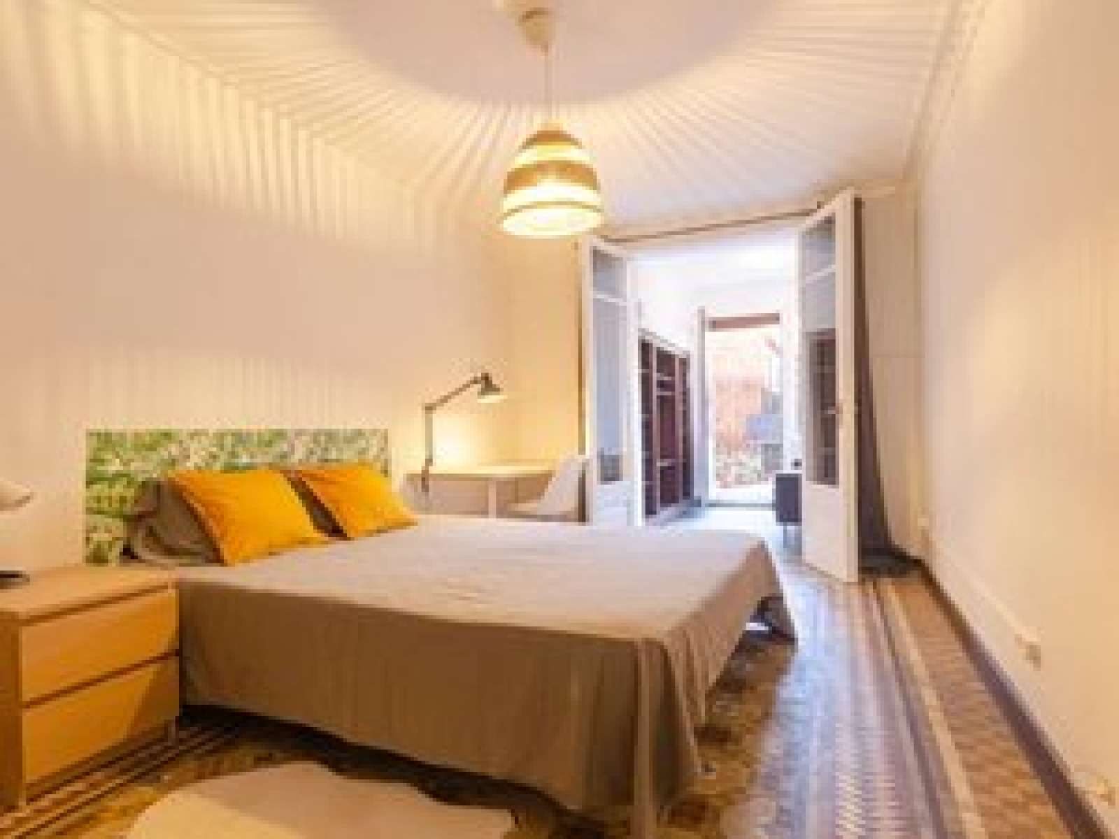 Bedroom of Flat to share in  Barcelona Capital  with Air Conditioner and Terrace