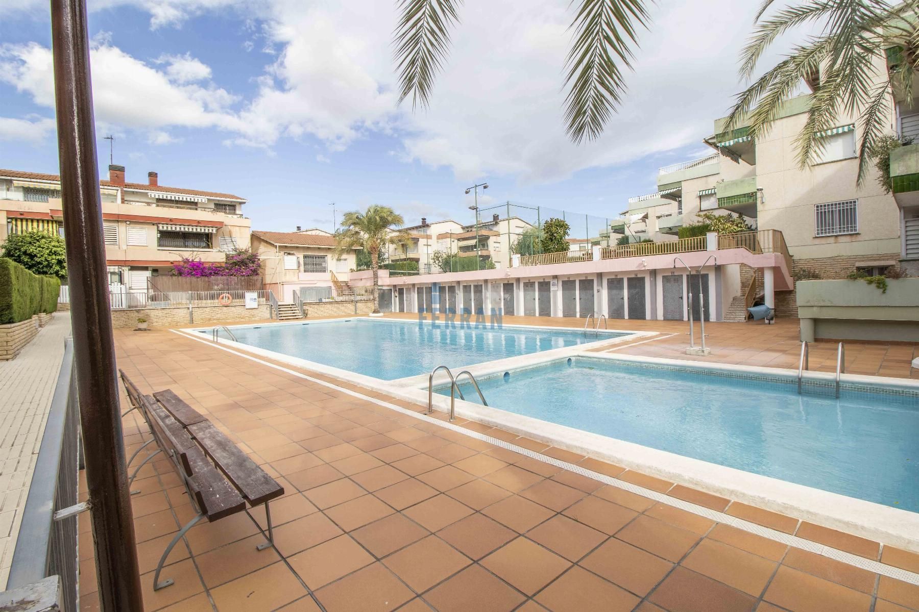 Piscina de Dúplex en venda en El Vendrell amb Aire condicionat, Calefacció i Terrassa