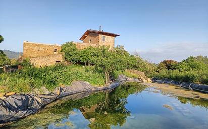 Vista exterior de Finca rústica en venda en Castellbell i el Vilar amb Jardí privat