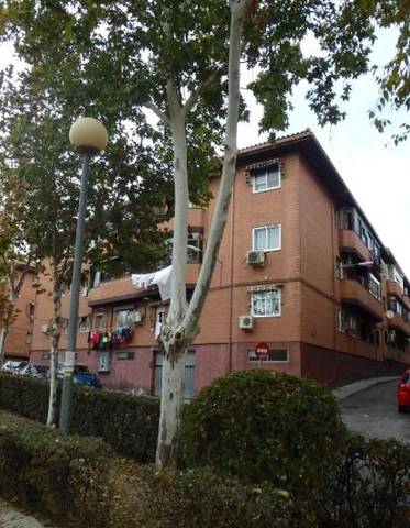 Piso en Venta en Velilla de San Antonio