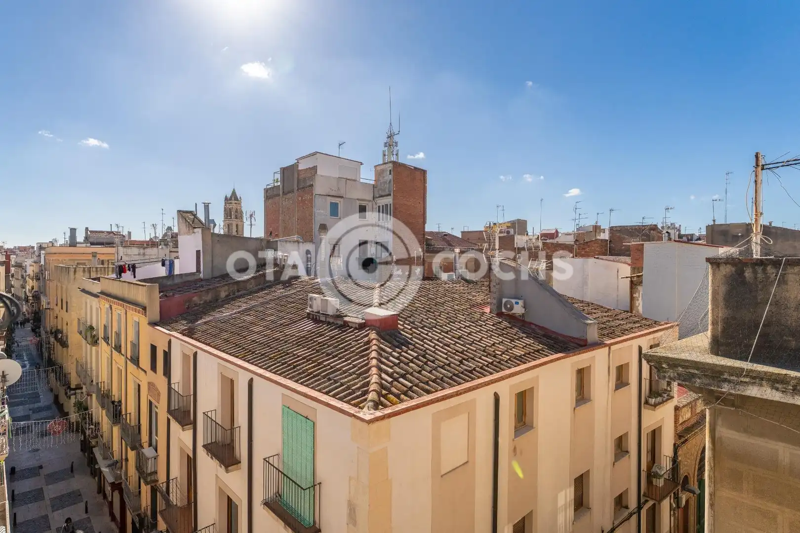 Vista exterior de Pis en venda en Reus amb Aire condicionat, Terrassa i Balcó