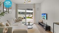 Living room of Flat for sale in Estepona  with Air Conditioner, Terrace and Swimming Pool