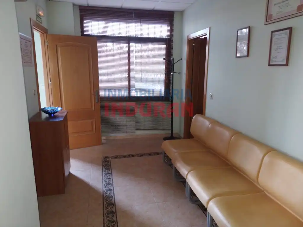 Local commercial à vendre à Calle Nueva Avenida, imagen 3