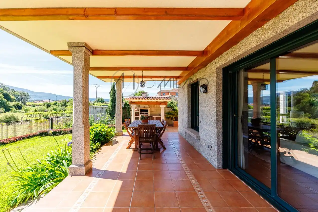 Terrassa de Casa o xalet en venda en Tomiño amb Calefacció, Jardí privat i Terrassa