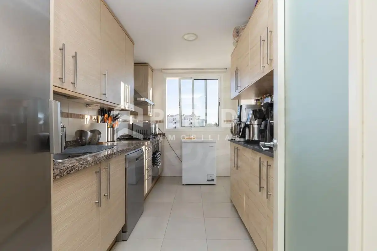 Cocina de Piso en venta en Roquetas de Mar con Aire acondicionado y Piscina comunitaria