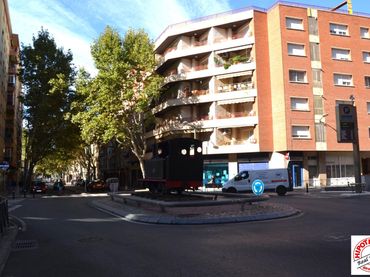 Piso con balcón en venta en Centre