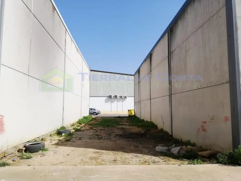 Terreny industrial en venda a Lepe