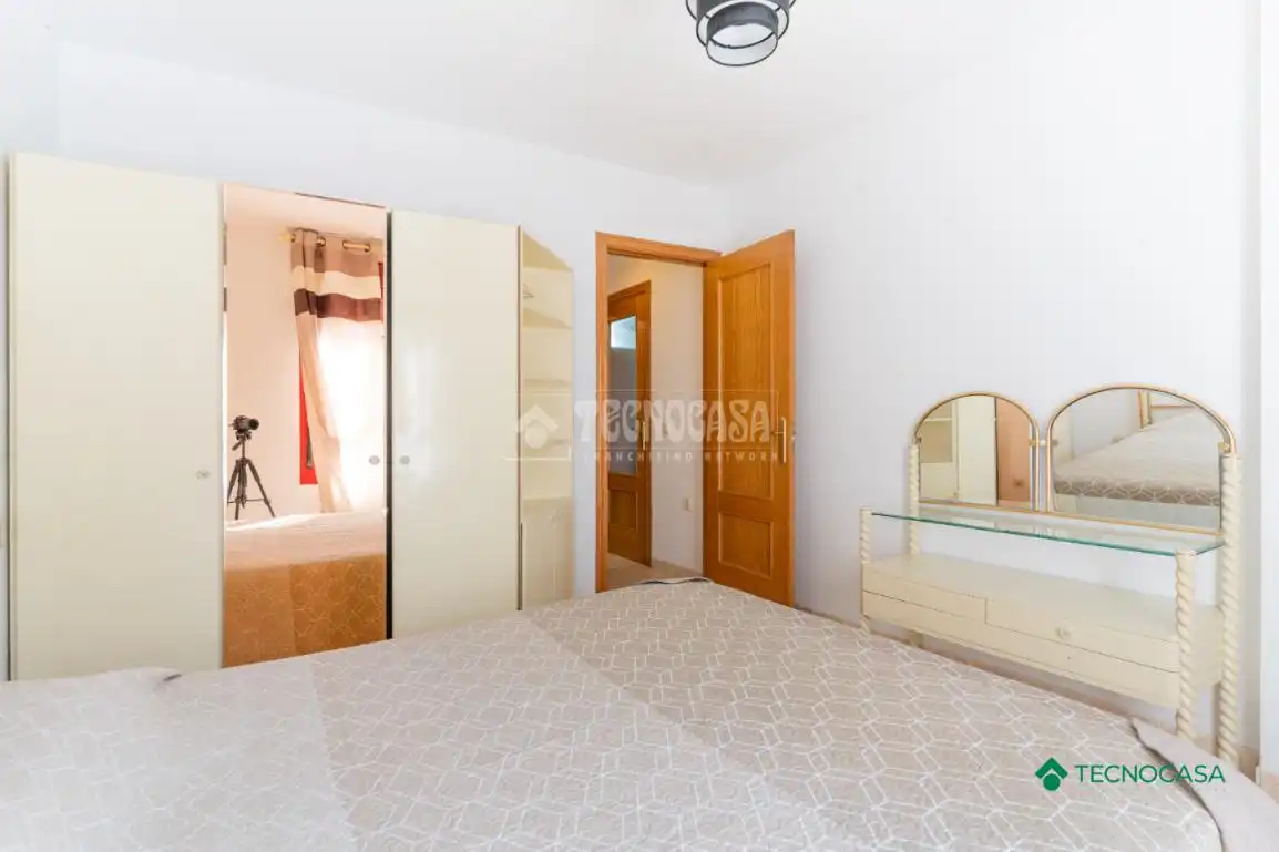 Bedroom of Flat for sale in Roquetas de Mar  with Furnished and Balcony