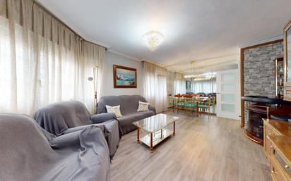 Living room of Flat for sale in  Madrid Capital  with Air Conditioner