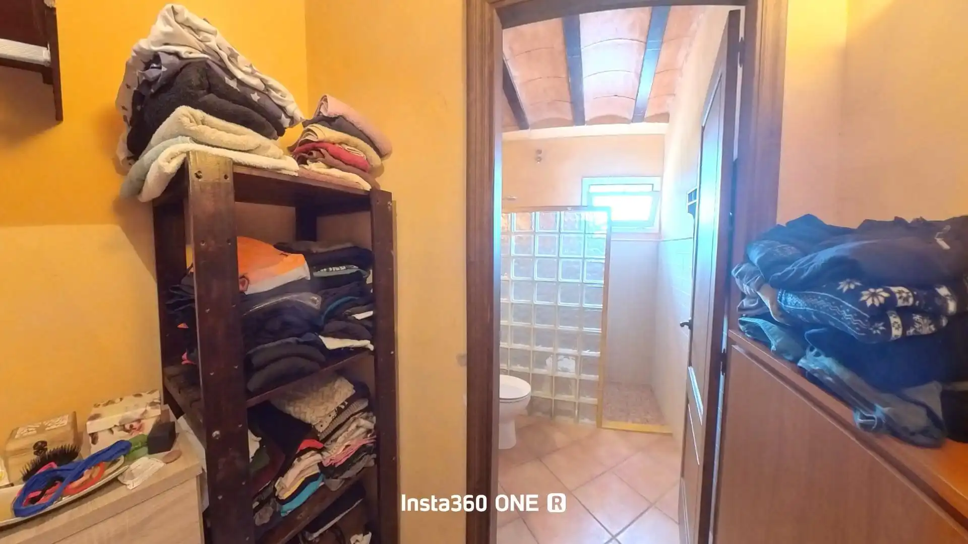 Bany de Casa o xalet en venda en Cubelles amb Calefacció, Jardí privat i Terrassa
