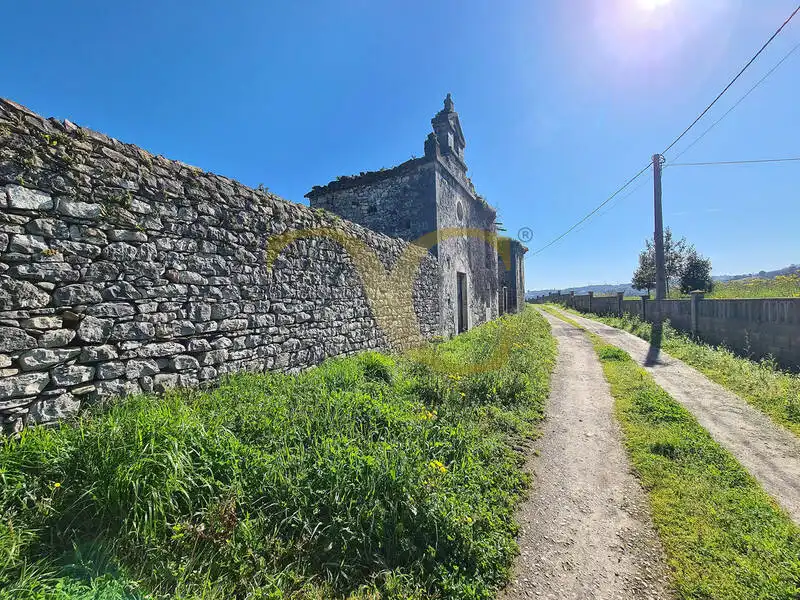 Vista exterior de Casa o chalet en venta en Las Regueras   con Jardín privado