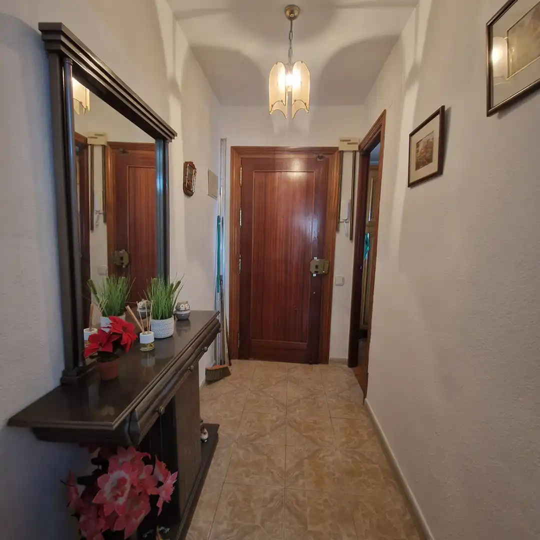Flat for rent in Nuestra Señora de los Clarines, Parque Victoria Eugenia