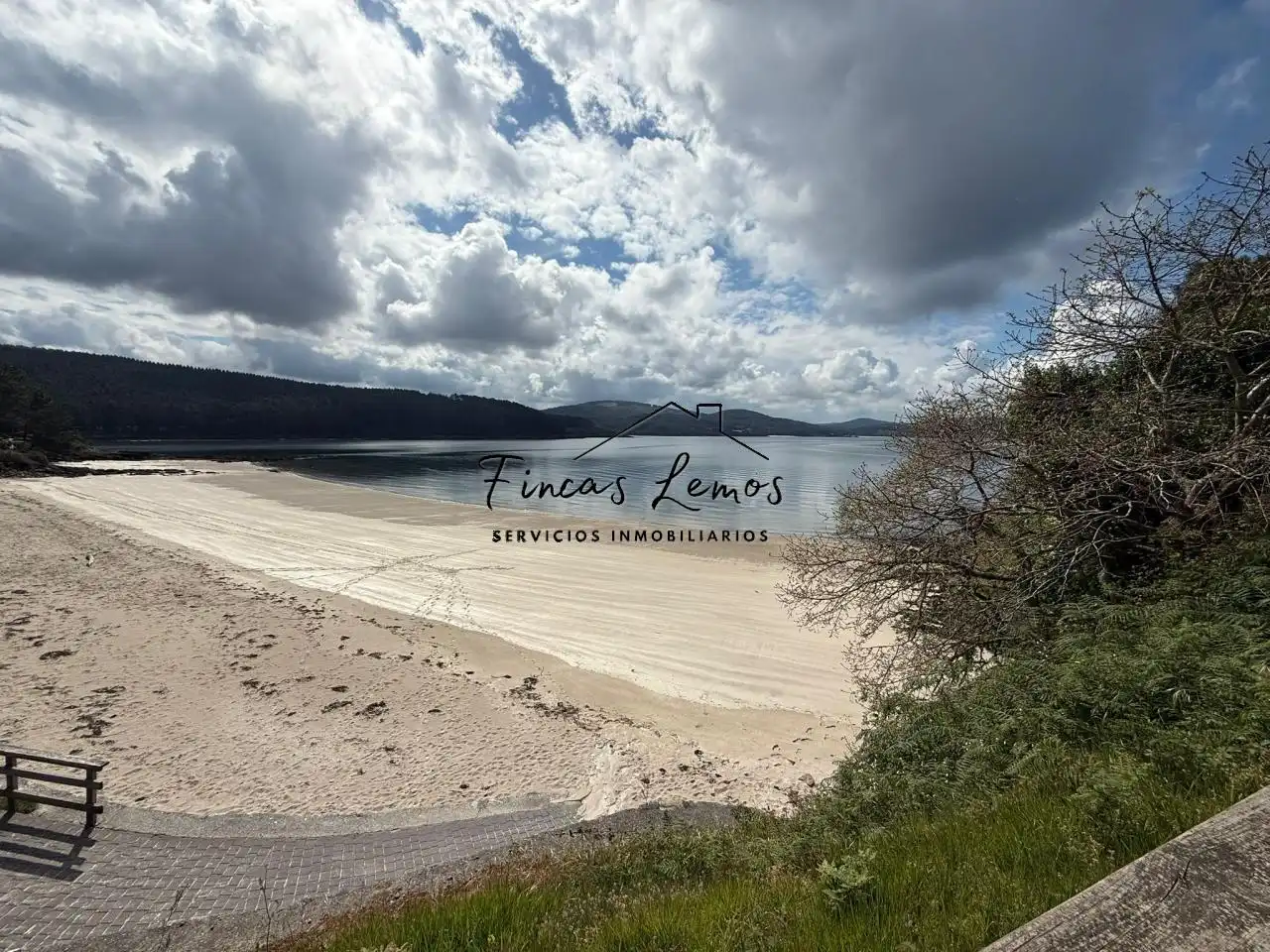 Casa o chalet en venta en Camariñas con Jardín privado, Terraza y Amueblado