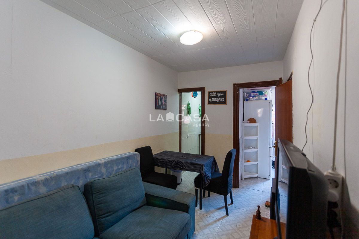 Flat for sale in L'Hospitalet de Llobregat  with Heating