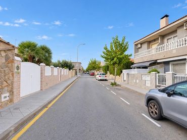 Bungalow mit Balkon zum Verkauf in Calle de María Auxiliadora