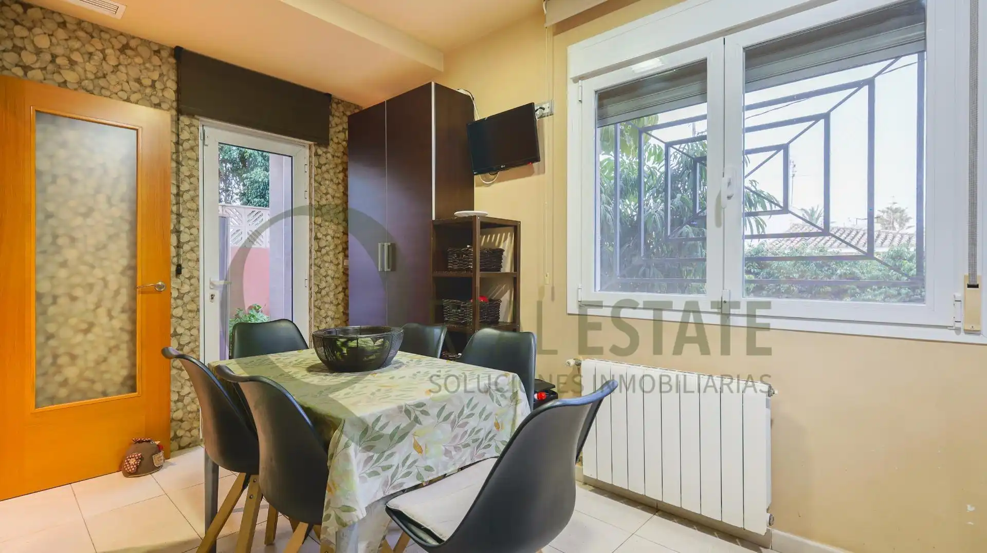 Cuina de Casa o xalet en venda en Alicante / Alacant amb Calefacció, Jardí privat i Traster