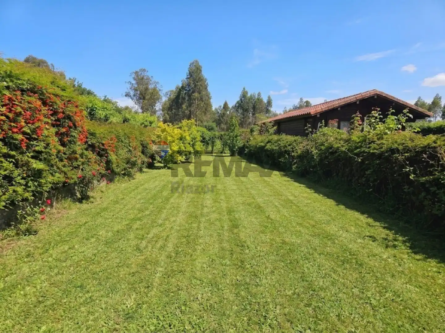 Einfamilien-Reihenhaus zum Verkauf in Ames mit Heizung, Privatgarten und Parkett