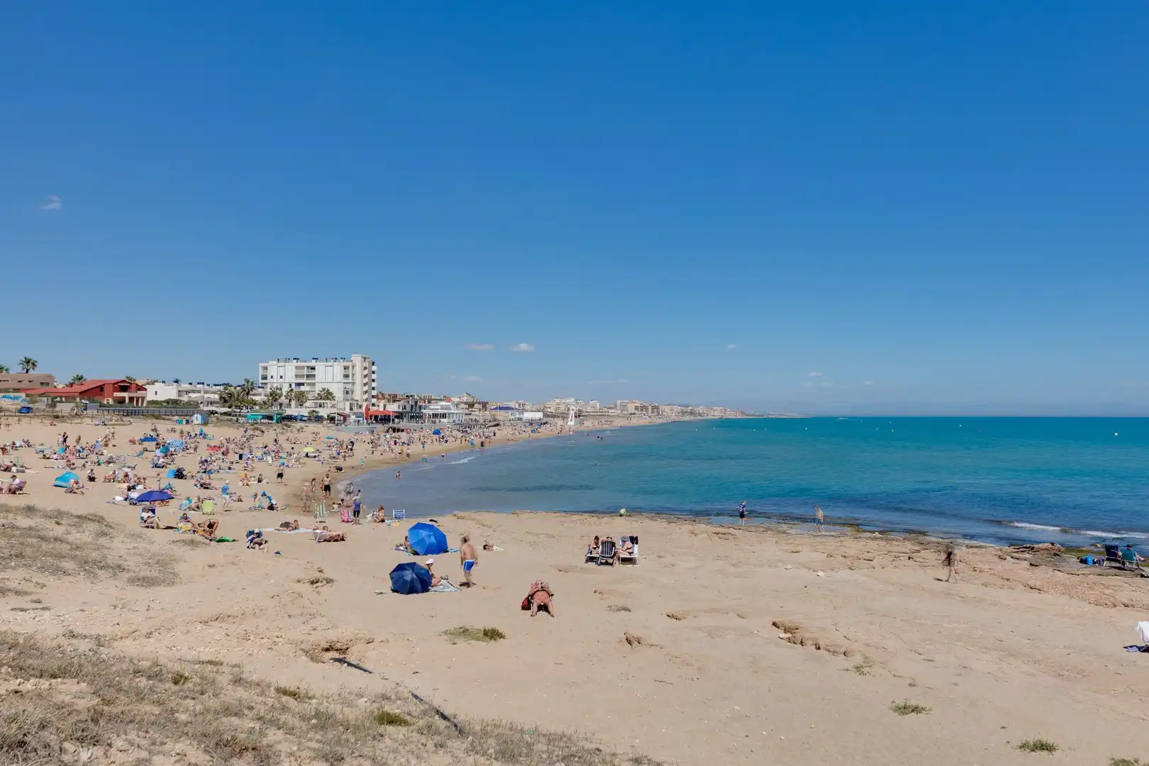 Vista exterior de Casa adosada en venta en Torrevieja con Aire acondicionado, Jardín privado y Terraza