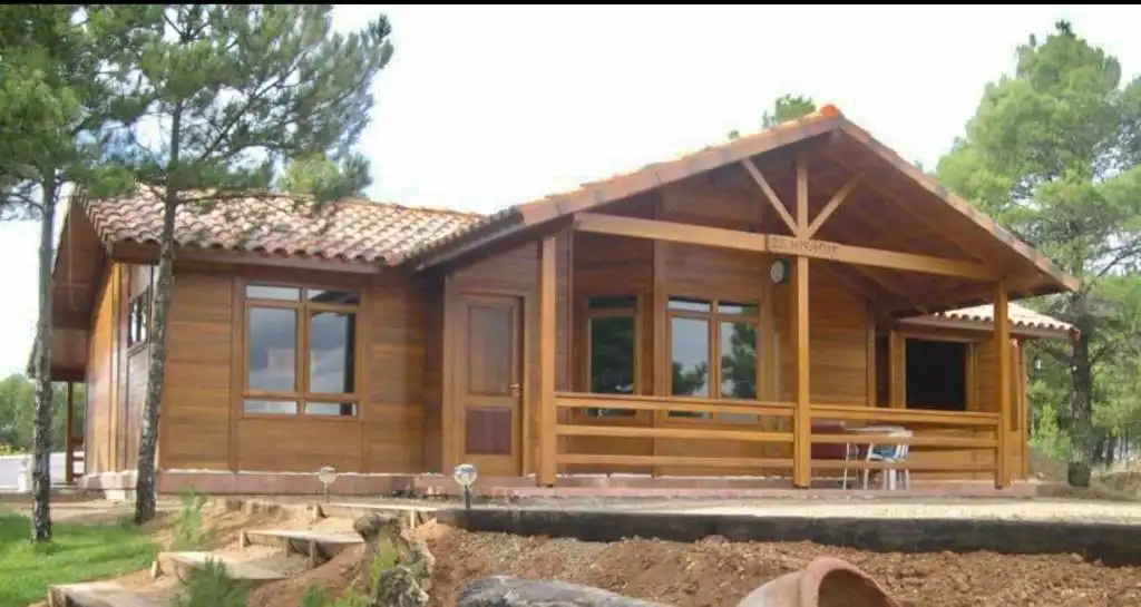 Vista exterior de Casa o chalet en venta en Teruel con Calefacción, Jardín privado y Parquet