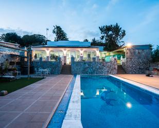 Swimming pool of House or chalet for sale in Chiclana de la Frontera  with Air Conditioner, Heating and Private garden