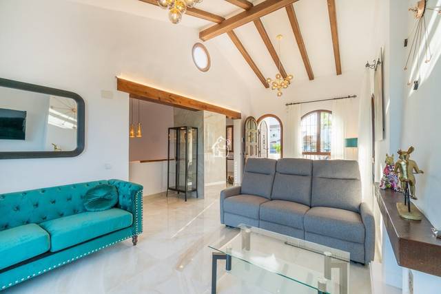 Casa-chalet en Alquiler en Villamartín - Las Filipinas