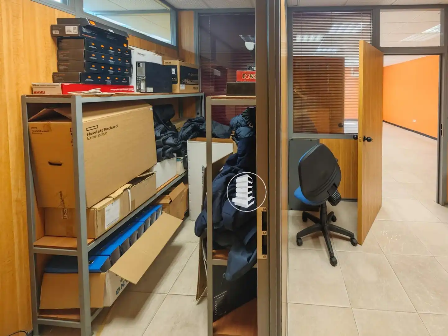 Oficina en venta en El Rosario con Aire acondicionado