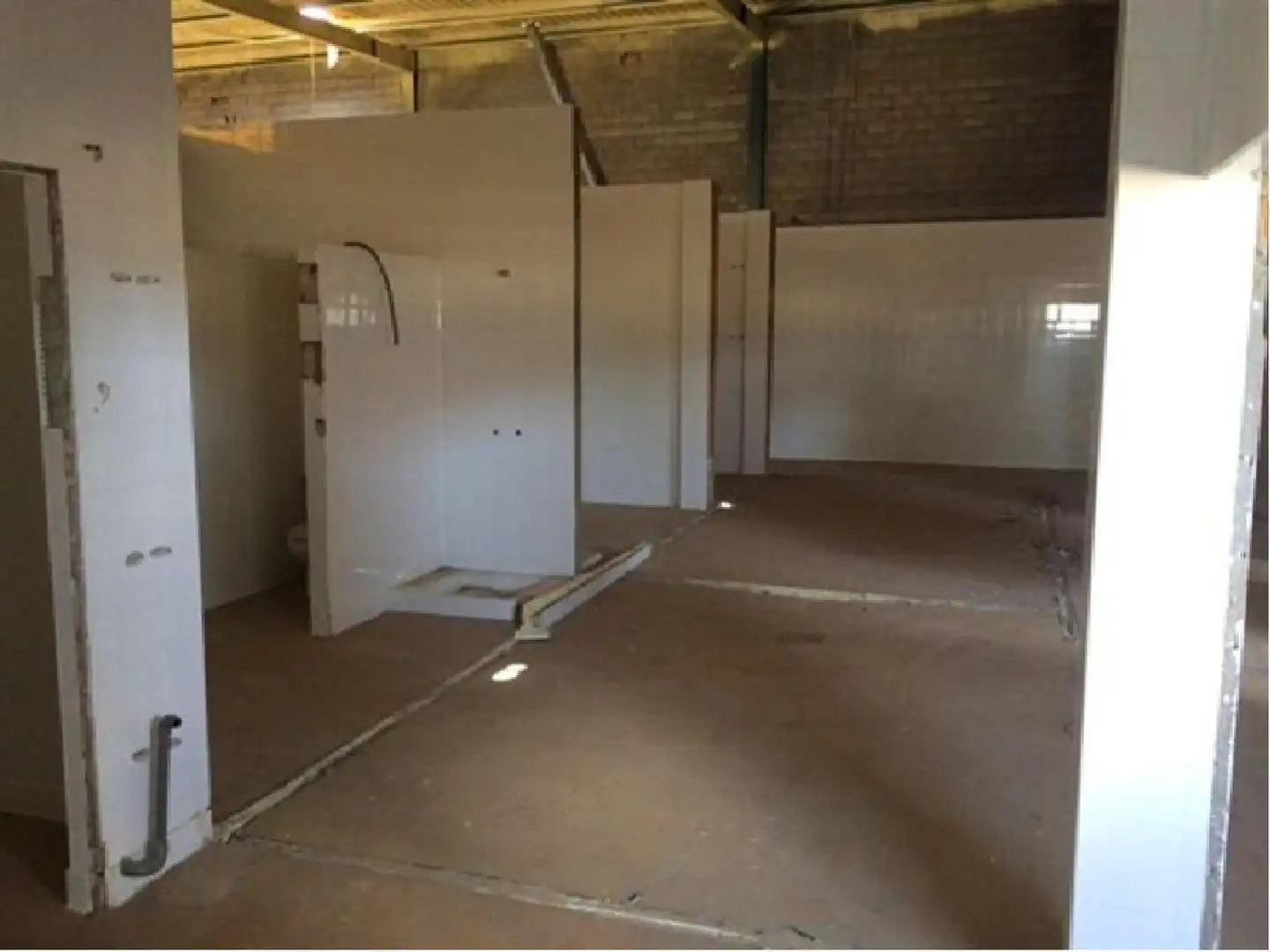 Industrial building for sale in Cabeza del Buey, imagen 2