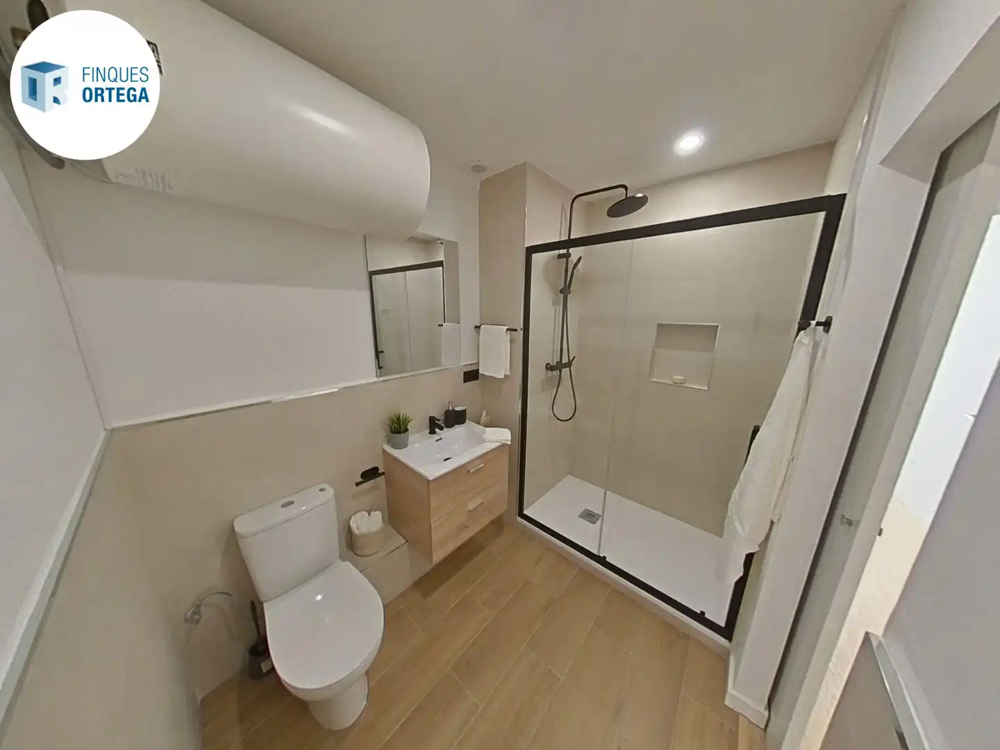 Baño de Piso en venta en Granollers con Calefacción