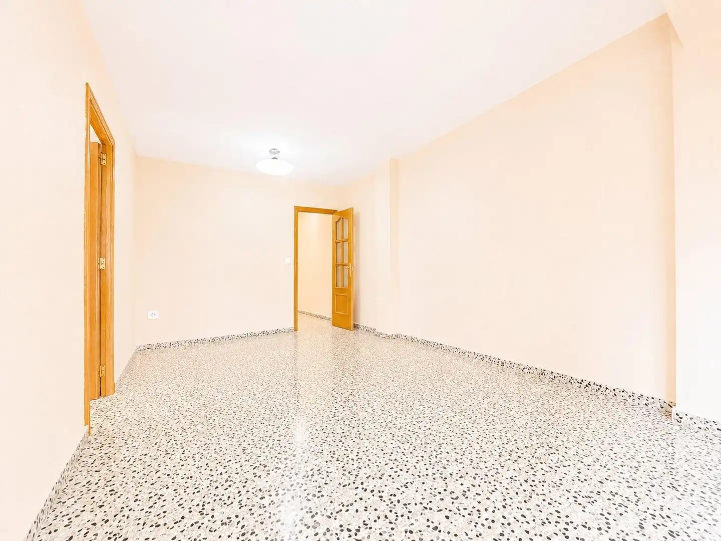 Piso en venta en Meliana con Terraza, Trastero y Balcón